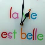 La vie est belle, comme symbole du chakra sacré équilibré